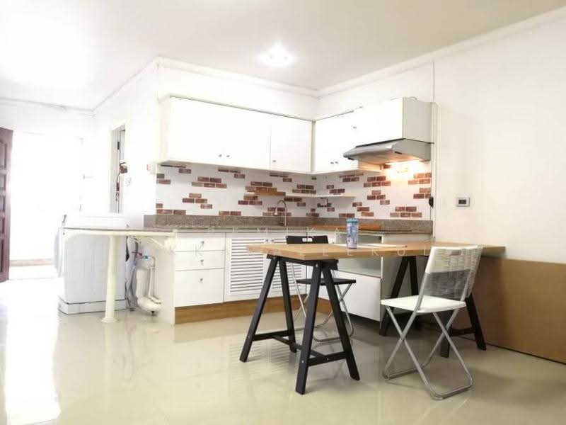 Supalai Place Sukhumvit 39 : ศุภาลัย เพลส สุขุมวิท 39, กรุงเทพ, 175-179 ซอยสุขุมวิท 39 ถนนสุขุมวิท แขวงคลองตันเหนือ เขตวัฒนา กรุงเทพมหานคร, คลองตันเหนือ, วัฒนา, กรุงเทพ, 50 ตร.ม., คอนโด ขาย, โดย Pemika Aukkaraleekul, 500609242 - DDproperty.com