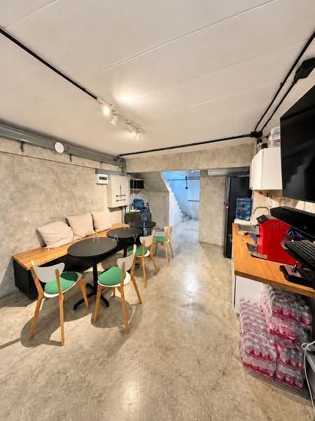 ออฟฟิศ ซอยอ่อนนุช, Bangkok, Suan Luang, Bangkok, 2 Bedrooms, 300 sqm, Townhouse For Rent, by Thiya Chaysabut, 500609501 - DDproperty.com