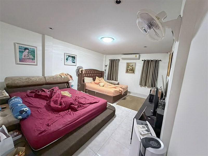 3.5-STOREY COMMERCIAL BUILDING 3 CONNECTED UNITS 79.5 SQ.WAH FULLY EXTENDED LARGE OPEN S, Bangkok, เอกชัย, Bang Bon, Bangkok, , 1,100 sqm, Shophouse For Sale, by Worazett pornpatpulkasaim, 500609572 - DDproperty.com