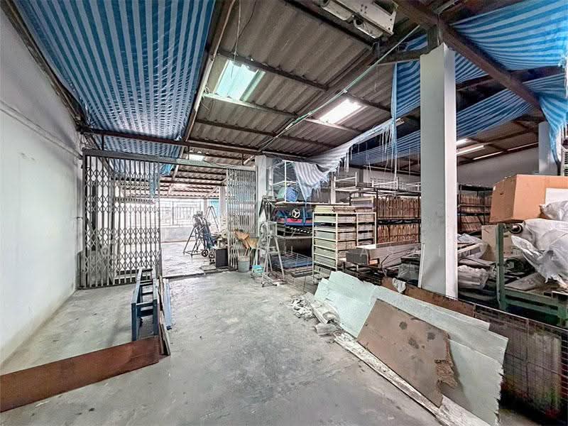 3.5-STOREY COMMERCIAL BUILDING 3 CONNECTED UNITS 79.5 SQ.WAH FULLY EXTENDED LARGE OPEN S, Bangkok, เอกชัย, Bang Bon, Bangkok, , 1,100 sqm, Shophouse For Sale, by Worazett pornpatpulkasaim, 500609572 - DDproperty.com