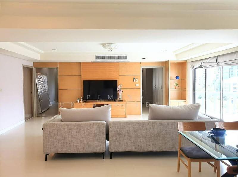 Royal Castle Sukhumvit, bangkok, 30 Soi Sukhumvit 39, Khlongtoei Nua, Watthana, Bangkok, 3 Bedrooms, 164 sqm, Condo For Sale, by Pemika Aukkaraleekul, 500609598 - DDproperty.com