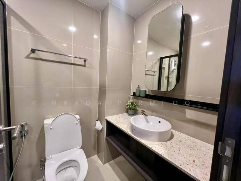 XT Huaikhwang, Bangkok, 244 Ratchadaphisek Road, Huai Khwang, Bangkok, 1 Bedroom, 30 sqm, Condo For Rent, by Rinrada Permpool, 500609755 - DDproperty.com