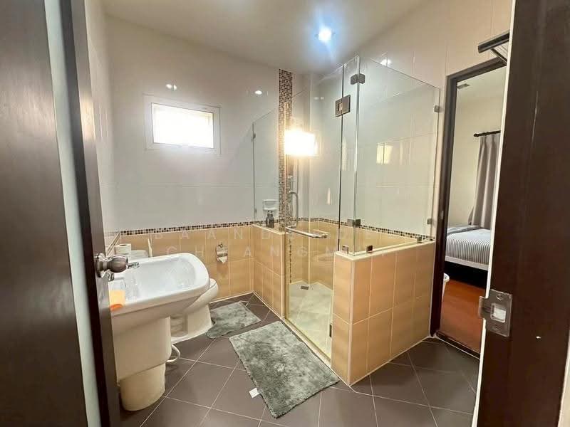 A house for rent near Charoen Charoen Market, Chiang Mai Rental Price: 26,000 THB / month No.7H223, Chiang Mai, Pa Bong, Saraphi, Chiang Mai, 3 Bedrooms, 150 sqm, Single Detached House For Rent, by Baandeedee Chiangmai, 500609768 - DDproperty.com