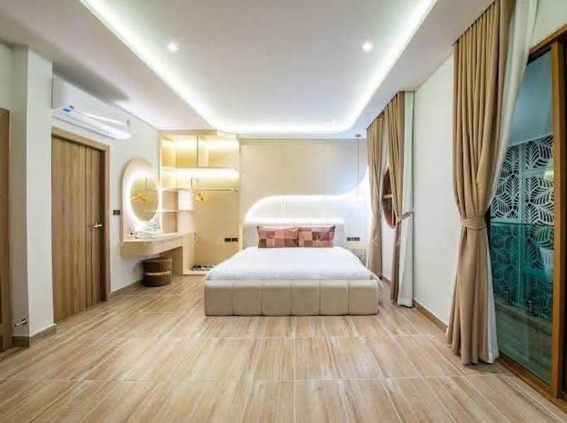 4-BR House, chon-buri, Nong Pru, Bang Lamung (Pattaya), Chon Buri (Pattaya), 4 Bedrooms, 330 sqm, Single Detached House For Rent, by Vikrant Kokar, 500609832 - DDproperty.com