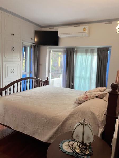 Siam Penthouse 2 Condominium, Bangkok, 72 Soi Sathorn 1, Sathorn Road, Thung Maha Mek, Sathon, Bangkok, 3 Bedrooms, 171 sqm, Apartment For Sale, by Beyond Real Estate, 500609868 - DDproperty.com
