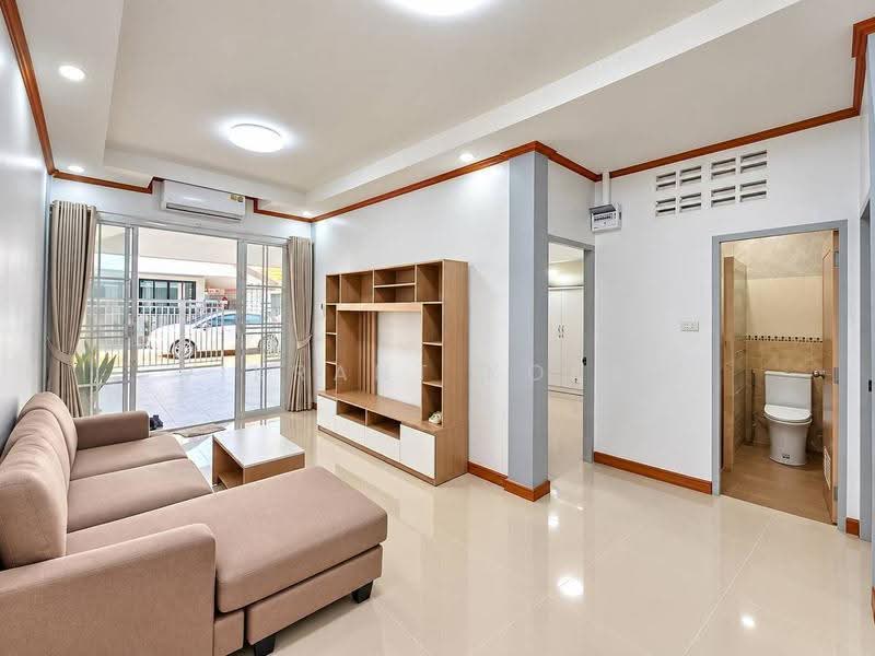 2-BR Townhouse, chon-buri, Nong Pru, Bang Lamung (Pattaya), Chon Buri (Pattaya), 2 Bedrooms, 120 sqm, Townhouse For Sale, by Vikrant Kokar, 500609953 - DDproperty.com