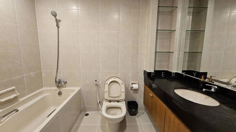 Chaidee Mansion, Bangkok, 75-7 Soi Sukhumvit 11, Khlongtoei Nua, Watthana, Bangkok, 2 Bedrooms, 200 sqm, Condo For Rent, by BANGKOK PROPERTY AGENTS, 500610025 - DDproperty.com