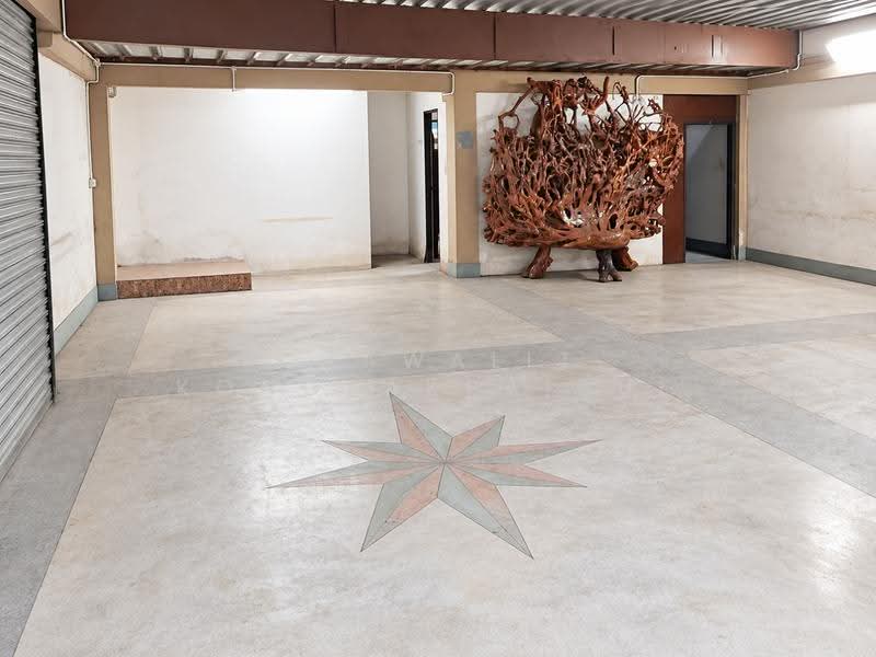 For Rent: Ground floor space of a 2-unit commercial building. Located near Makro Uttaradit., uttaradit, เจษฎาบดินทร์, Tha It, Muang Uttaradit, Uttaradit, , 96 sqm, Shophouse For Rent, by CHAWALIT KONGSAKPAIBUL, 500610045 - DDproperty.com