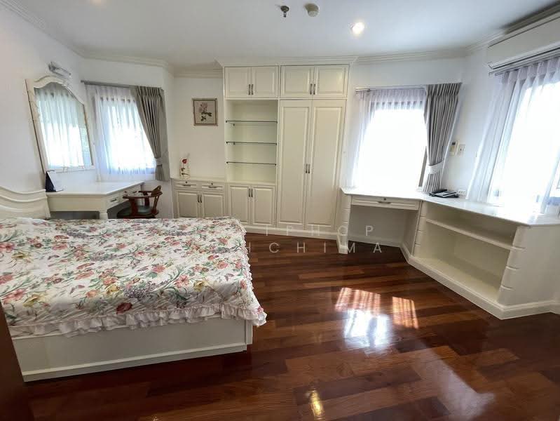 Fifty Fifth Tower, Bangkok, 84 Soi Sukhumvit 55, Sukhumvit Road, Khlong Tan Nua, Watthana, Bangkok, 3 Bedrooms, 165 sqm, Condo For Sale, by Kittiphop Machchima, 500610054 - DDproperty.com