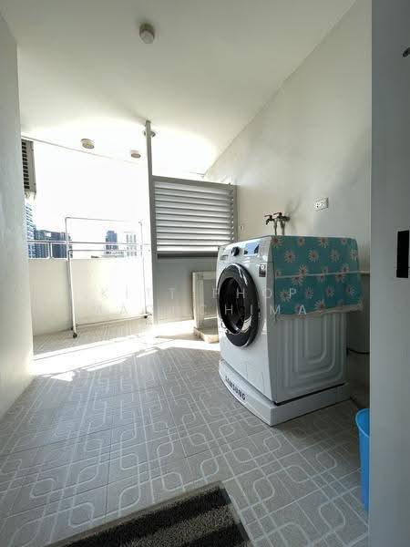 Fifty Fifth Tower : ฟิฟตี้ฟิฟท์ ทาวเวอร์, กรุงเทพ, 84 ซอยสุขุมวิท 55 ถนนสุขุมวิท, คลองตันเหนือ, วัฒนา, กรุงเทพ, 165 ตร.ม., คอนโด ขาย, โดย Kittiphop Machchima, 500610054 - DDproperty.com