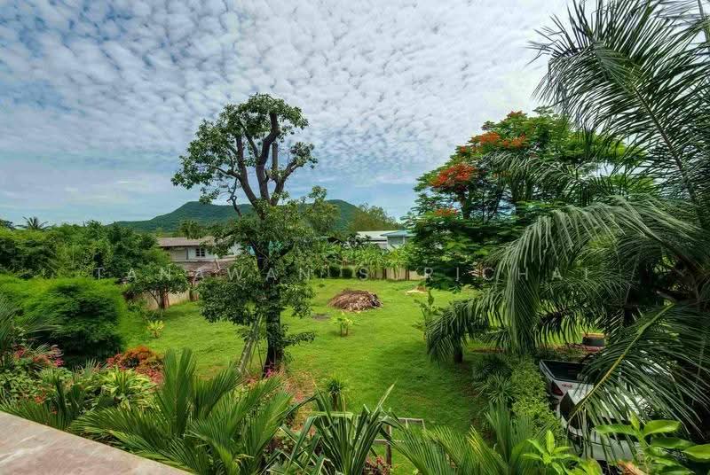 undefined, Chon Buri (Pattaya), Bang Sa-re, Sattahip, Chon Buri (Pattaya), 10+ Bedrooms, 1,103 sqm, Villa For Sale, by Tanawan Surichai, 500610056 - DDproperty.com