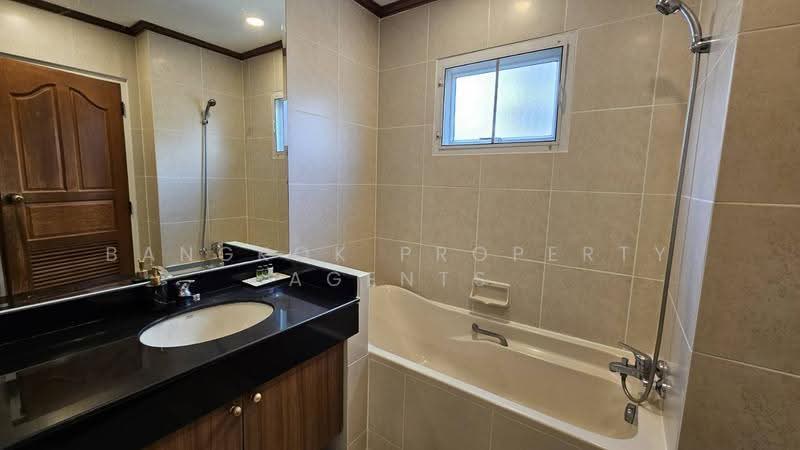 Chaidee Mansion, Bangkok, 75-7 Soi Sukhumvit 11, Khlongtoei Nua, Watthana, Bangkok, 3 Bedrooms, 270 sqm, Condo For Rent, by BANGKOK PROPERTY AGENTS, 500610074 - DDproperty.com