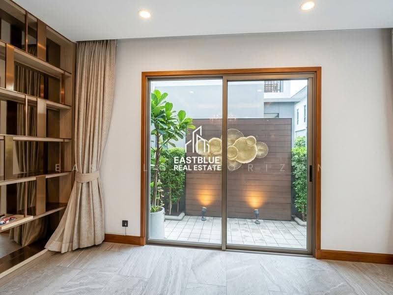 Grand Bangkok Boulevard Srinakarin, Bangkok, Srinagarindra Rd, Nong Bon, Prawet, Bangkok, 3 Bedrooms, 320 sqm, Single Detached House For Rent, by Eastblue Horizon, 500610170 - DDproperty.com