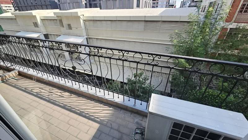 Chaidee Mansion, Bangkok, 75-7 Soi Sukhumvit 11, Khlongtoei Nua, Watthana, Bangkok, 3 Bedrooms, 300 sqm, Condo For Rent, by BANGKOK PROPERTY AGENTS, 500610181 - DDproperty.com