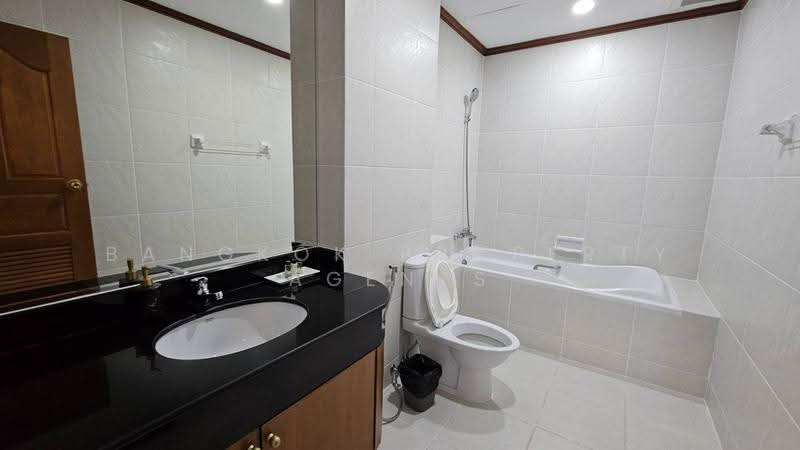 Chaidee Mansion, Bangkok, 75-7 Soi Sukhumvit 11, Khlongtoei Nua, Watthana, Bangkok, 3 Bedrooms, 300 sqm, Condo For Rent, by BANGKOK PROPERTY AGENTS, 500610181 - DDproperty.com