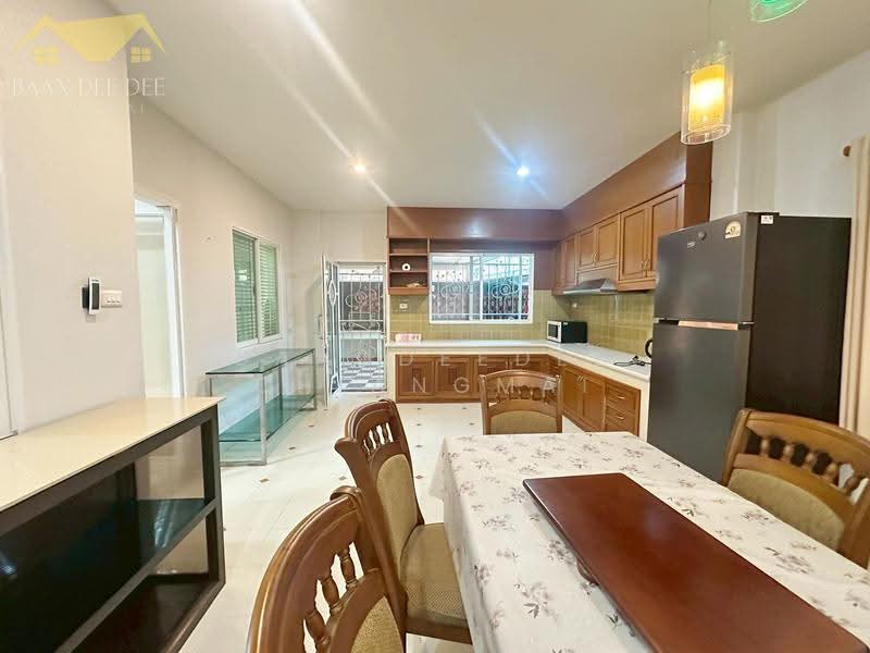 Luxury Pool Villa for Rent near Panyaden International School,Rental Price:40,000THB/month No.14P036, Chiang Mai, Hang Dong, Chiang Mai, 5 Bedrooms, 200 sqm, Single Detached House For Rent, by Baandeedee Chiangmai, 500610297 - DDproperty.com
