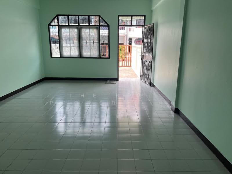 หมู่บ้านบูรพาซิตี้ บางวัว, Chachoengsao, Bang Wua, Bang Pakong, Chachoengsao, 2 Bedrooms, 150 sqm, Townhouse For Sale, by The Best Property นุ๊ก, 500610490 - DDproperty.com