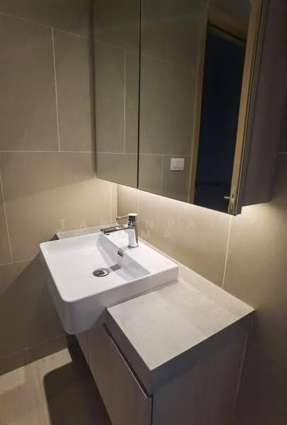 The Lofts Silom, Bangkok, Pramuan Road, Silom, Bang Rak, Bangkok, 2 Bedrooms, 66 sqm, Condo For Rent, by Tawanrat Thummanukul, 500610494 - DDproperty.com