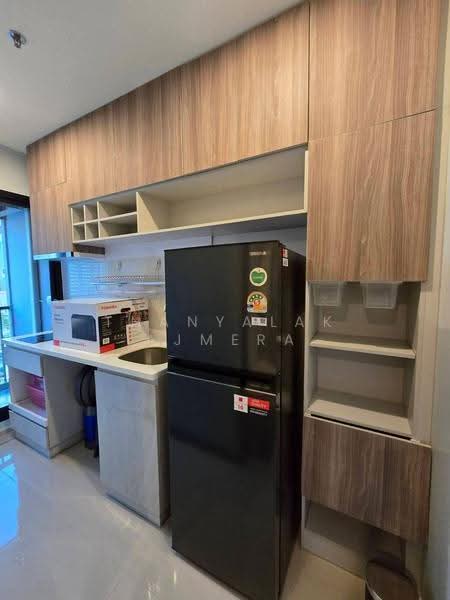 Life Asoke, Bangkok, Asoke-Dindang Road, Bang Kapi, Huai Khwang, Bangkok, 1 Bedroom, 30 sqm, Condo For Rent, by Thanyalak Ajmera, 500610557 - DDproperty.com