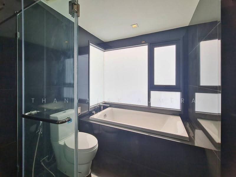 Rhythm Sukhumvit 36-38, Bangkok, 55 Soi Sukhumvit 36, Sukhumvit Road, Phra Kanong, Khlong Toei, Bangkok, 2 Bedrooms, 79 sqm, Condo For Rent, by Thanyalak Ajmera, 500610566 - DDproperty.com