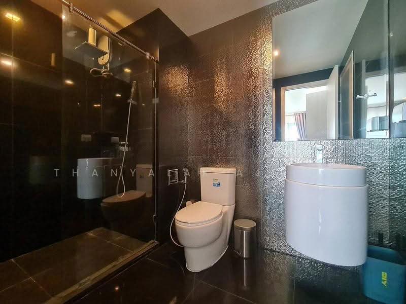 Rhythm Sukhumvit 36-38, Bangkok, 55 Soi Sukhumvit 36, Sukhumvit Road, Phra Kanong, Khlong Toei, Bangkok, 2 Bedrooms, 79 sqm, Condo For Rent, by Thanyalak Ajmera, 500610566 - DDproperty.com