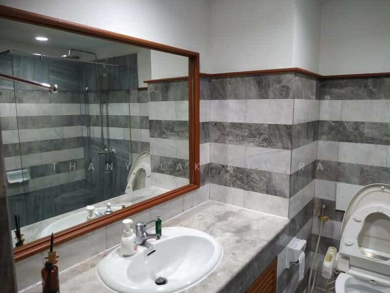 Silom Suite, Bangkok, Soi Sathorn 12, Sathorn Road, Silom, Bang Rak, Bangkok, 1 Bedroom, 44 sqm, Condo For Rent, by Thanyalak Ajmera, 500610583 - DDproperty.com