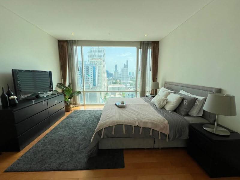 Fullerton Sukhumvit, Bangkok, Sukhumvit Road, Khlong Tan Nua, Watthana, Bangkok, 2 Bedrooms, 96 sqm, Condo For Rent, by Thanyalak Ajmera, 500610628 - DDproperty.com