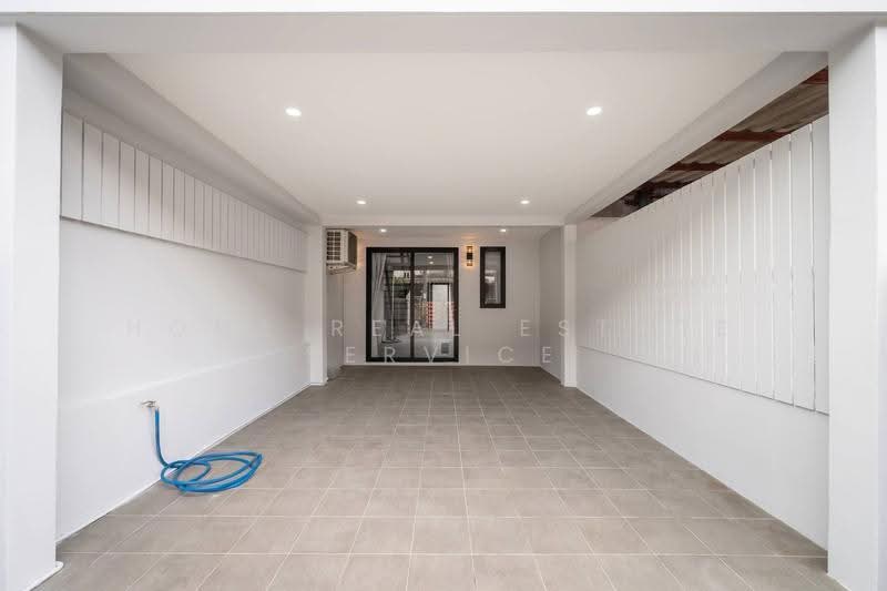 วังทองวิลเลจ, Bangkok, Khlong Kum, Bueng Kum, Bangkok, 2 Bedrooms, 150 sqm, Townhouse For Sale, by HOME Real Estate Service, 500610856 - DDproperty.com