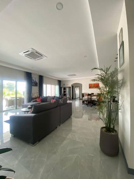5-BR Villa, Prachuap Khiri Khan, Khao Noi, Pran Buri, Prachuap Khiri Khan, 5 Bedrooms, 275 sqm, Villa For Sale, by Boonyanuch Unna, 500610865 - DDproperty.com
