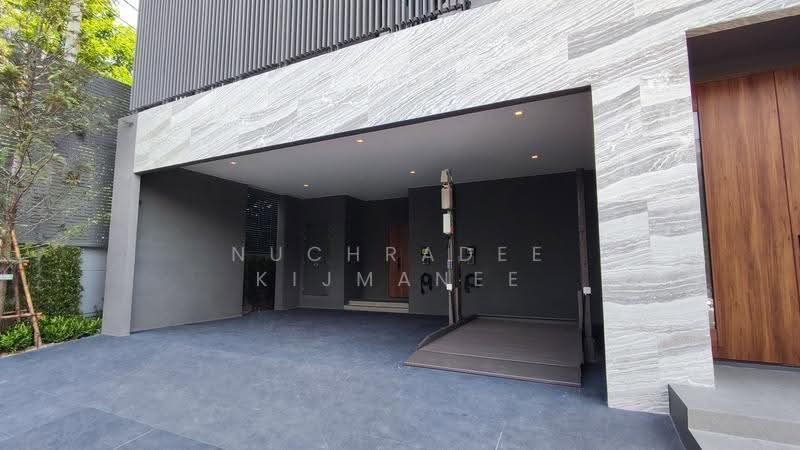 95E1 (Ninety-Five East One), Bangkok, 95 Soi Yothin Phattana 3, Khlong Chan, Bang Kapi, Bangkok, 4 Bedrooms, 842 sqm, Single Detached House For Sale, by Nuchradee Kijmanee, 500610876 - DDproperty.com
