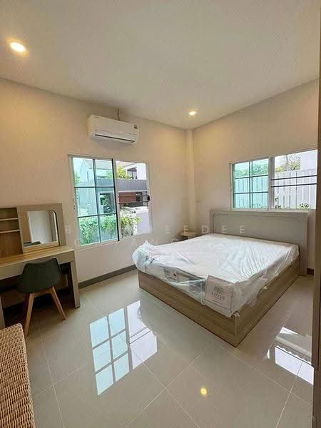 A house for rent near Kad Farang, Chiang Mai Rental Price: 25,000 THB / month Property ID No.14H1064, Chiang Mai, Ban Waen, Hang Dong, Chiang Mai, 3 Bedrooms, 100 sqm, Single Detached House For Rent, by Baandeedee Chiangmai, 500610877 - DDproperty.com