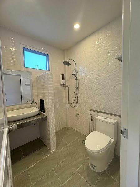 A house for rent near Kad Farang, Chiang Mai Rental Price: 25,000 THB / month Property ID No.14H1064, Chiang Mai, Ban Waen, Hang Dong, Chiang Mai, 3 Bedrooms, 100 sqm, Single Detached House For Rent, by Baandeedee Chiangmai, 500610877 - DDproperty.com