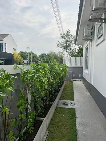 A house for rent near Kad Farang, Chiang Mai Rental Price: 25,000 THB / month Property ID No.14H1064, Chiang Mai, Ban Waen, Hang Dong, Chiang Mai, 3 Bedrooms, 100 sqm, Single Detached House For Rent, by Baandeedee Chiangmai, 500610877 - DDproperty.com