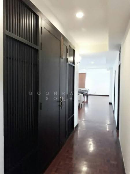 Niti Court, Bangkok, Nang Linchi 4 Alley, Thung Maha Mek, Sathon, Bangkok, 5 Bedrooms, 280 sqm, Apartment For Rent, by Boonraksa Sopak, 500611027 - DDproperty.com