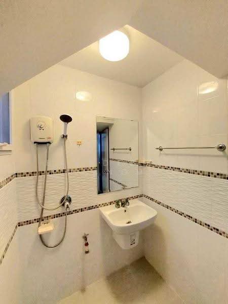A house for rent near Big C Mae Hia, Chiang Mai Rental Price: 24,000 THB / month Property No.9H888, Chiang Mai, Nong Kwai, Hang Dong, Chiang Mai, 3 Bedrooms, 150 sqm, Single Detached House For Rent, by Baandeedee Chiangmai, 500611034 - DDproperty.com