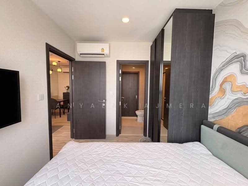 XT Huaikhwang, Bangkok, 244 Ratchadaphisek Road, Huai Khwang, Bangkok, 1 Bedroom, 35 sqm, Condo For Rent, by Thanyalak Ajmera, 500611052 - DDproperty.com