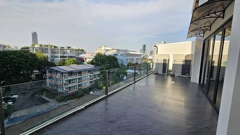 RQ Residence, Bangkok, Soi Sukhumvit 49/9, Khlong Tan Nua, Watthana, Bangkok, 3 Bedrooms, 280 sqm, Condo For Rent, by BANGKOK PROPERTY AGENTS, 500611070 - DDproperty.com