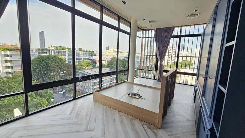 RQ Residence, Bangkok, Soi Sukhumvit 49/9, Khlong Tan Nua, Watthana, Bangkok, 3 Bedrooms, 280 sqm, Condo For Rent, by BANGKOK PROPERTY AGENTS, 500611070 - DDproperty.com