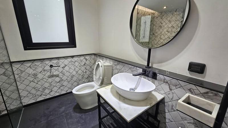 RQ Residence, Bangkok, Soi Sukhumvit 49/9, Khlong Tan Nua, Watthana, Bangkok, 3 Bedrooms, 280 sqm, Condo For Rent, by BANGKOK PROPERTY AGENTS, 500611070 - DDproperty.com