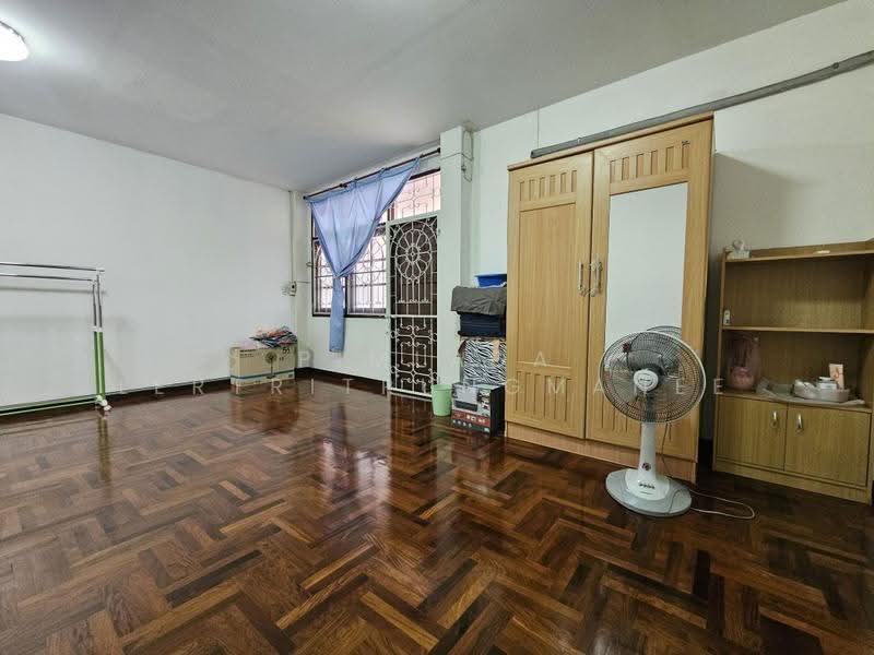 ทาวน์โฮมซอยรัชดา 36, bangkok, Chan Kasem, Chatuchak, Bangkok, 4 Bedrooms, 608 sqm, Townhouse For Sale, by Pimlada Lertritrungmanee, 500611296 - DDproperty.com