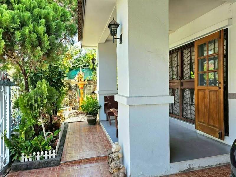 Sarantorn Rangsit Klong 4, Pathum Thani, Sawai Pracharat Road, Bang Yitho, Thanyaburi, Pathum Thani, 4 Bedrooms, 150 sqm, Single Detached House For Sale, by คุณ ณัจภสิญาค์ ศุภควัษฐ์กาญกุล (ณิชชา), 500611340 - DDproperty.com