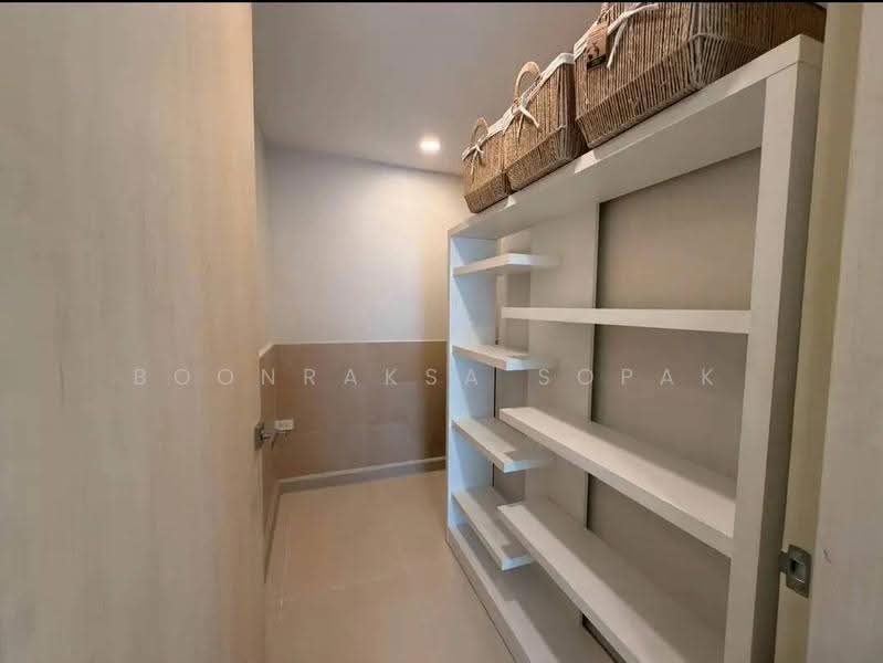 The Height, bangkok, Soi Sukhumvit 55, Khlong Tan Nua, Watthana, Bangkok, 3 Bedrooms, 165 sqm, Condo For Rent, by Boonraksa Sopak, 500611357 - DDproperty.com