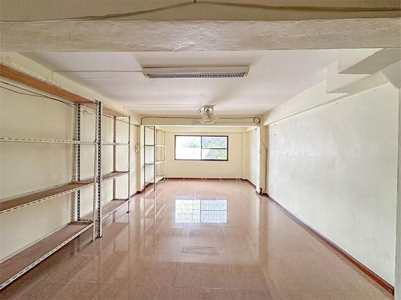 FOR SALE! 4.5-STOREY TOWNHOUSE Prachautit 59, bangkok, ประชาอุทิศ 59, Bangmot, Thung Khru, Bangkok, 4 Bedrooms, 300 sqm, Townhouse For Sale, by Worazett pornpatpulkasaim, 500611489 - DDproperty.com