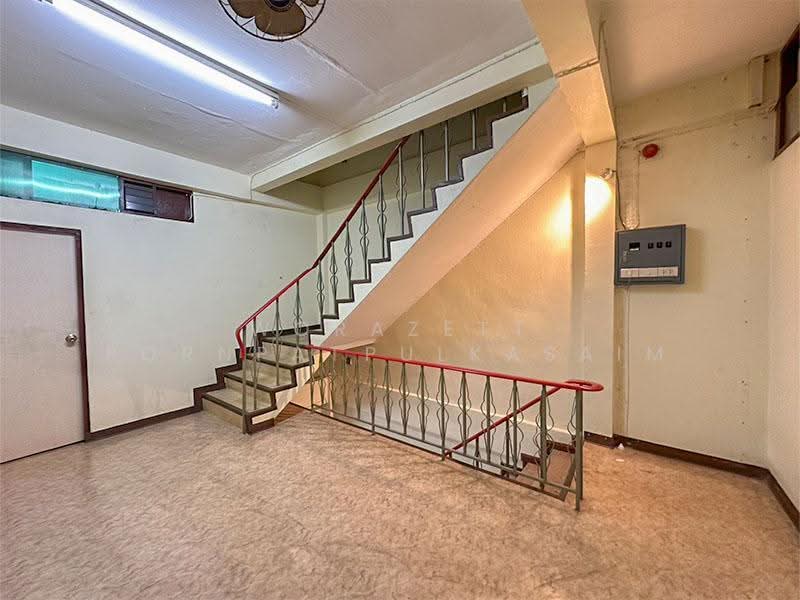 FOR SALE! 4.5-STOREY TOWNHOUSE Prachautit 59, bangkok, ประชาอุทิศ 59, Bangmot, Thung Khru, Bangkok, 4 Bedrooms, 300 sqm, Townhouse For Sale, by Worazett pornpatpulkasaim, 500611489 - DDproperty.com