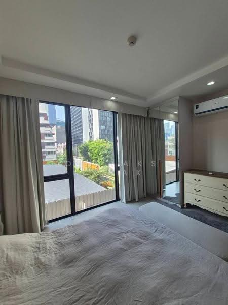 O2 Hip, Bangkok, 1041 8 Soi Nai Loet, Lumphini, Pathum Wan, Bangkok, 2 Bedrooms, 100 sqm, Condo For Rent, by Boonraksa Sopak, 500611692 - DDproperty.com