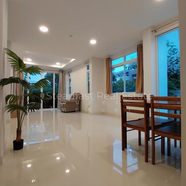 Trendy Tara Romklao, bangkok, Romklao, Minburi, Min Buri, Bangkok, 4 Bedrooms, 203 sqm, Single Detached House For Rent, by ธนภัทร ไทยจินดา, 500611703 - DDproperty.com