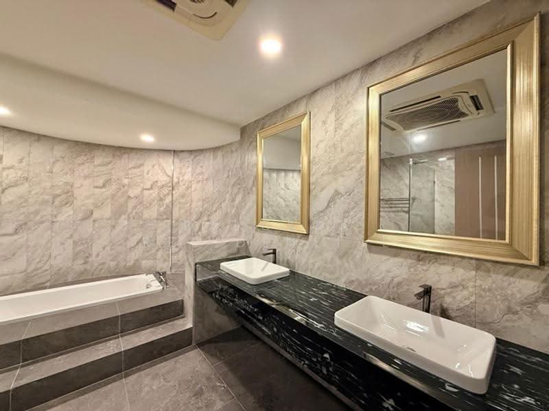 Le Raffine Sukhumvit 24, Bangkok, Soi Sukhumvit 24, Khong Tan, Khlong Toei, Bangkok, 4 Bedrooms, 371 sqm, Condo For Rent, by Bangkok Residential, 500611797 - DDproperty.com