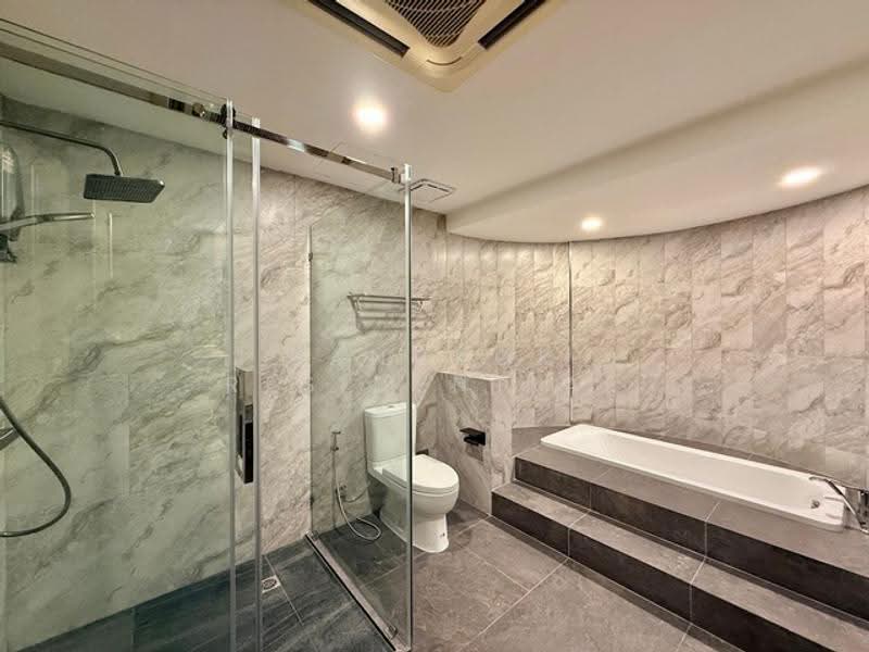 Le Raffine Sukhumvit 24, Bangkok, Soi Sukhumvit 24, Khong Tan, Khlong Toei, Bangkok, 4 Bedrooms, 371 sqm, Condo For Rent, by Bangkok Residential, 500611797 - DDproperty.com
