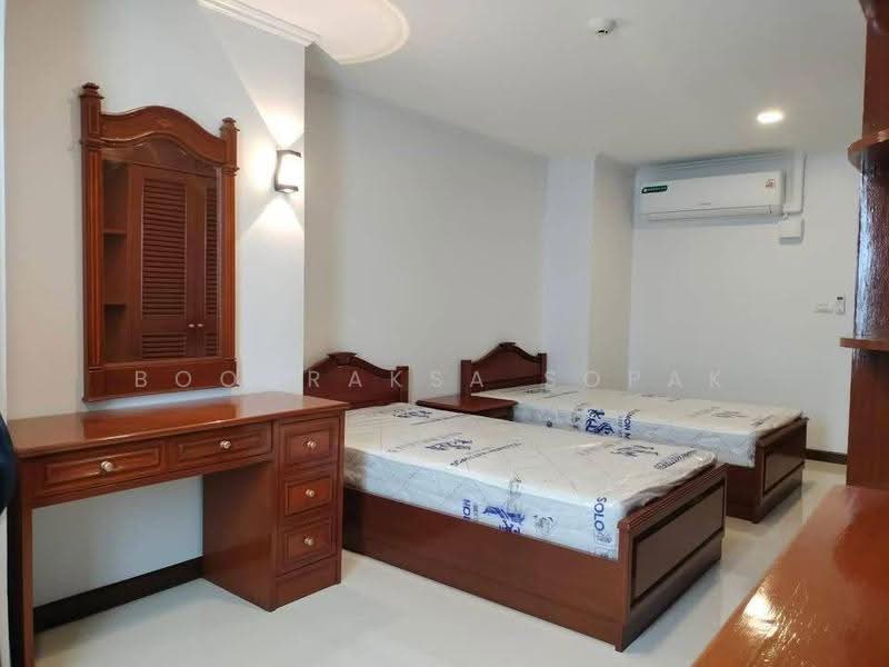 Omni Tower Sukhumvit Nana, Bangkok, 69 Sukhumvit 4 Alley, Khlong Toei, Bangkok, 2 Bedrooms, 100 sqm, Condo For Rent, by Boonraksa Sopak, 500611844 - DDproperty.com