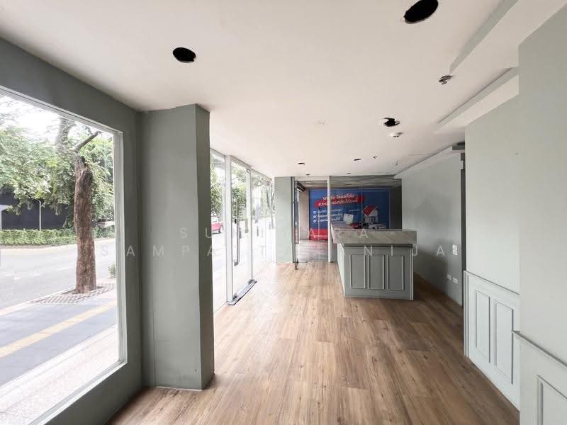 พื้นที่ให้เช่า อารีย์ สะพานควาย : Space for rent Ari, Saphan Khwaii, กรุงเทพ, พญาไท, กรุงเทพ, 78 ตร.ม., พื้นที่ขายของ ให้เช่า, โดย Sumitara Sampattavanija, 500611908 - DDproperty.com